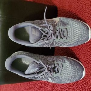 Gray Nike Airmax size 9